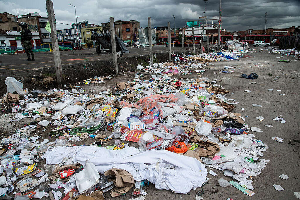 Waste Management and Recycling in Bogotá, Colombia. © Juan Pablo Eijo / Greenpeace