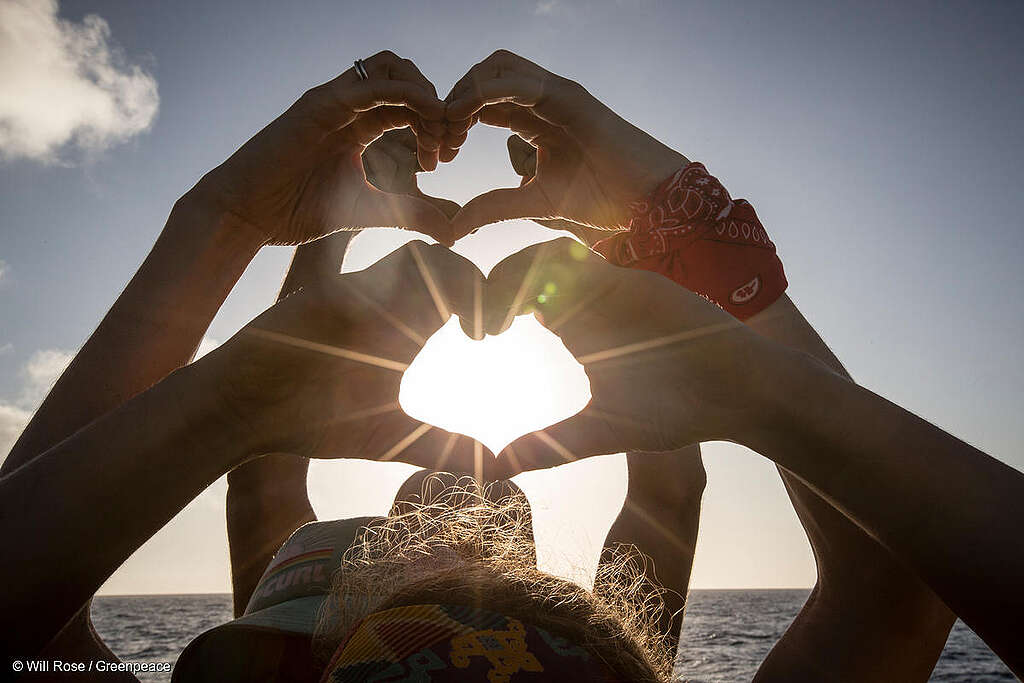 'Thank You' from the Crew of the Esperanza in the Indian Ocean