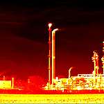 Wildfire - Methane leaks in Aderklaa OMV refinery. © Mitja  Kobal / Greenpeace