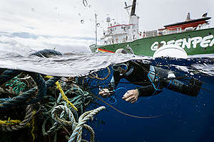 Ghosts Fishing Nets in the Great Pacific Garbage Patch. © Justin Hofman