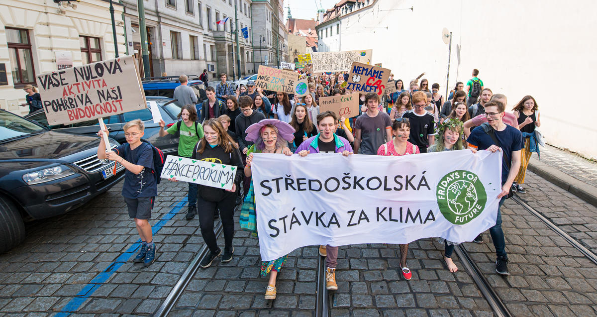 Fridays for Future Student Demonstration in Prague. © Petr Zewlakk Vrabec / Greenpeace