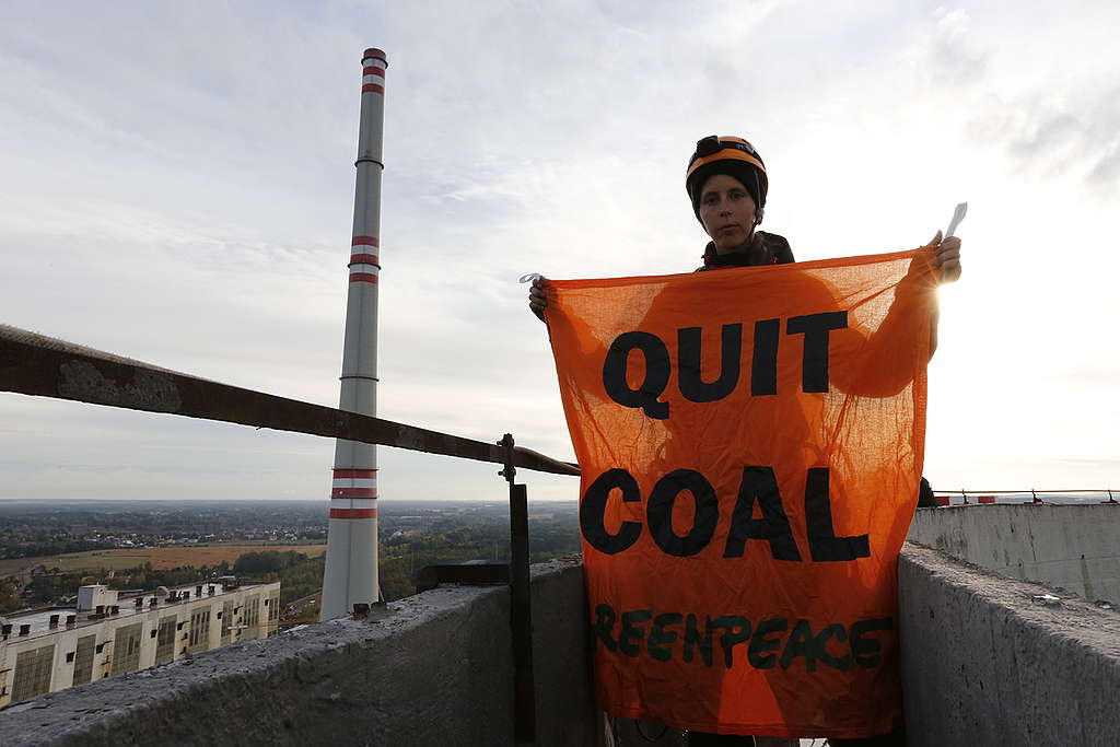Chvaletice Power Plant Occupation in Czech Republic. © Will Rose / Greenpeace Chvaletice Power Plant Occupation in Czech Republic. © Will Rose / Greenpeace