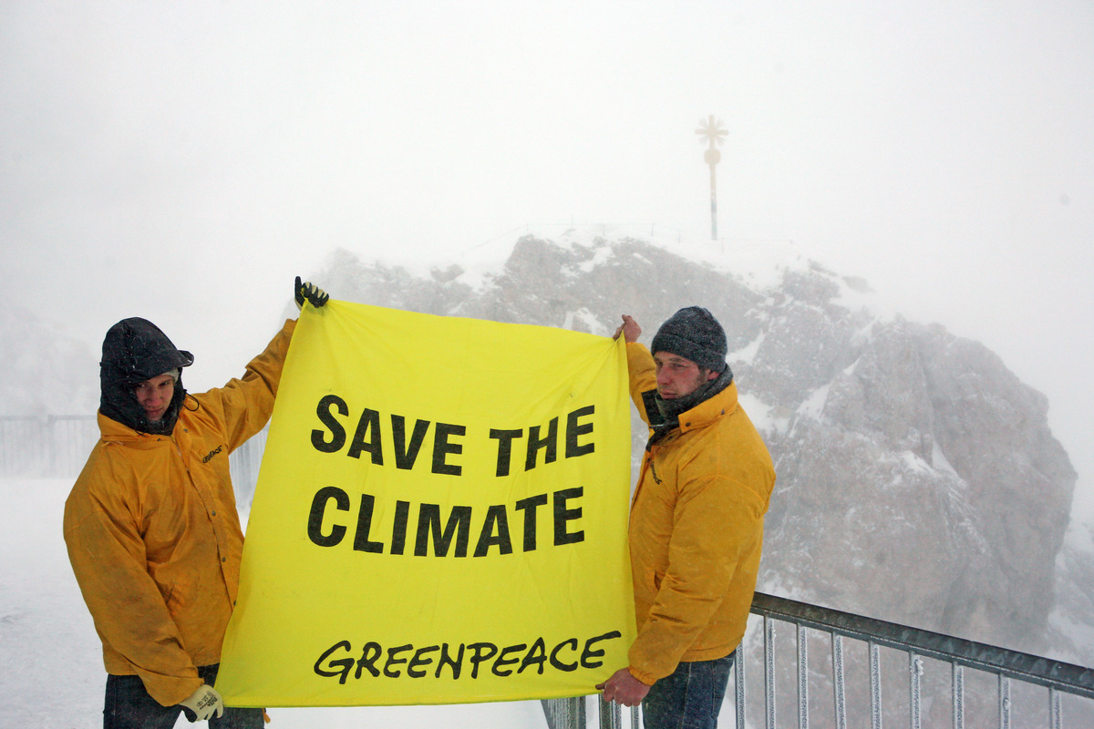 Climate Projection in Zugspitze. © Greenpeace / Jens Küsters