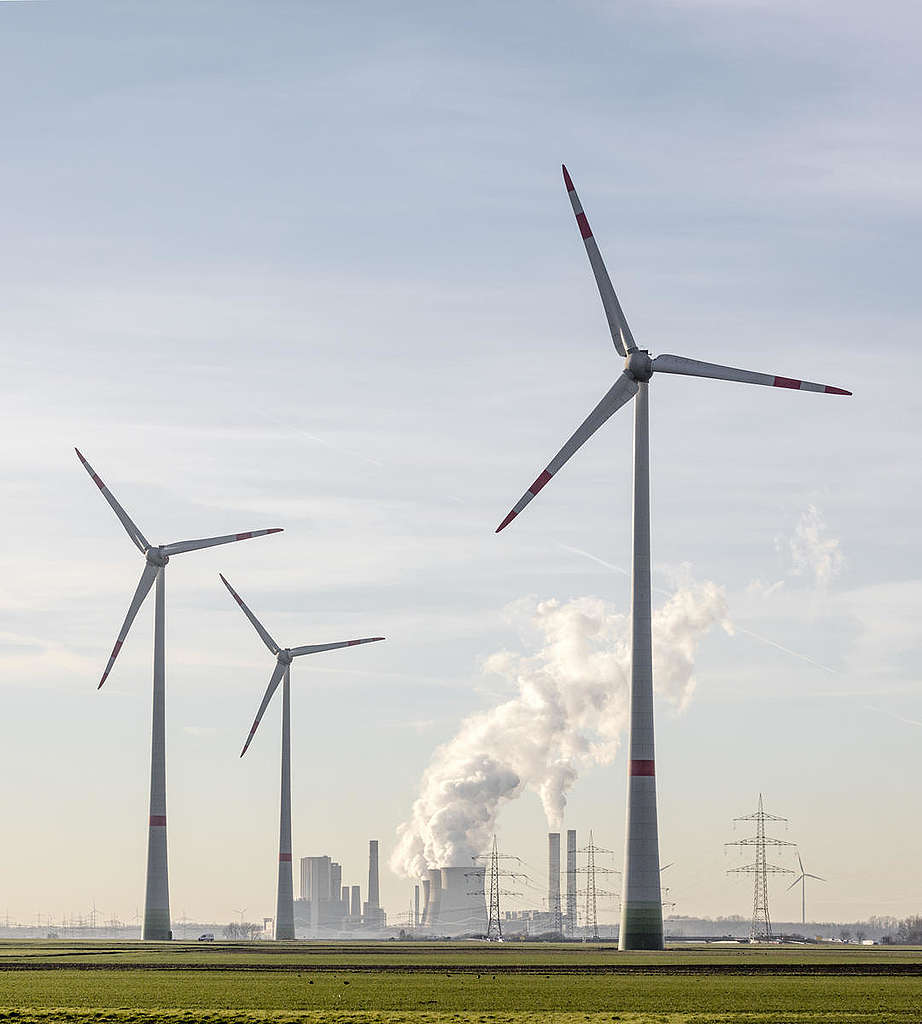 Wind Turbines at Lignite Fired Coal Power Plant Weisweiler. © Paul Langrock / Greenpeace