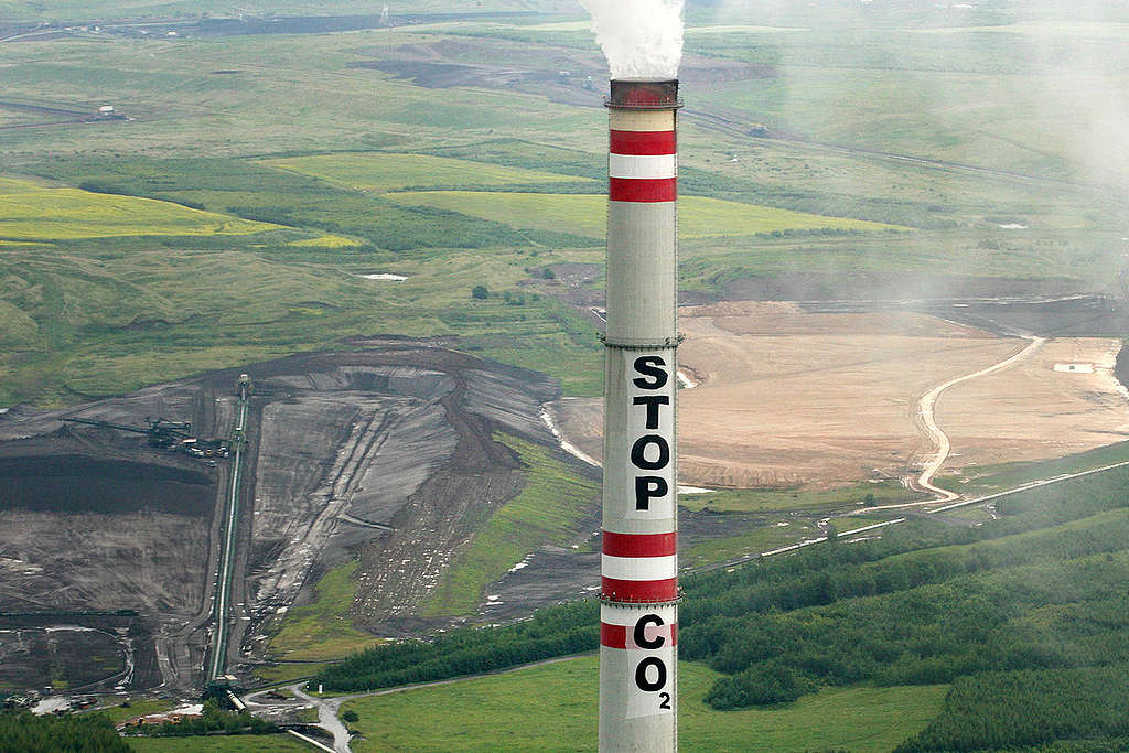 Climate Action at Prunerov Power Plant in Czech Republic. © Greenpeace / Vaclav Vasku Climate Action at Prunerov Power Plant in Czech Republic. © Greenpeace / Vaclav Vasku