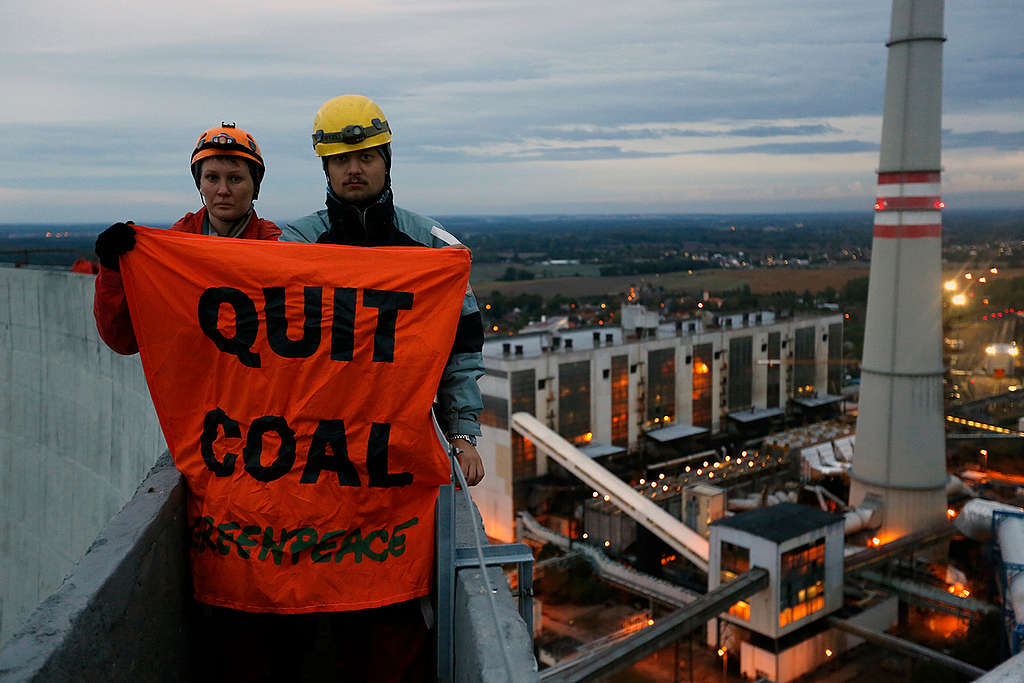 Chvaletice Power Plant Occupation in Czech Republic. © Will Rose / Greenpeace