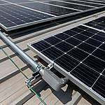 Vláda by měla odbrzdit rozvoj solárních střech. Dnešní novela energetického zákona to neřeší
