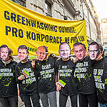 ČEZ je Český Ekologický Zločin. Greenpeace paroduje reklamu ČEZu, a upozorňuje tak na greenwashing