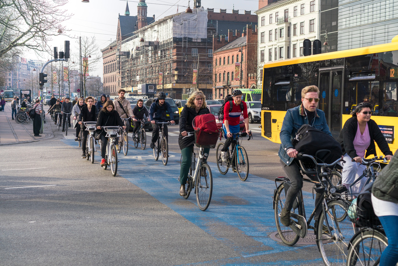 Dette billede har en tom ALT-egenskab (billedbeskrivelse). Filnavnet er e241b6ae-cykeltraffik-i-kbh..jpg