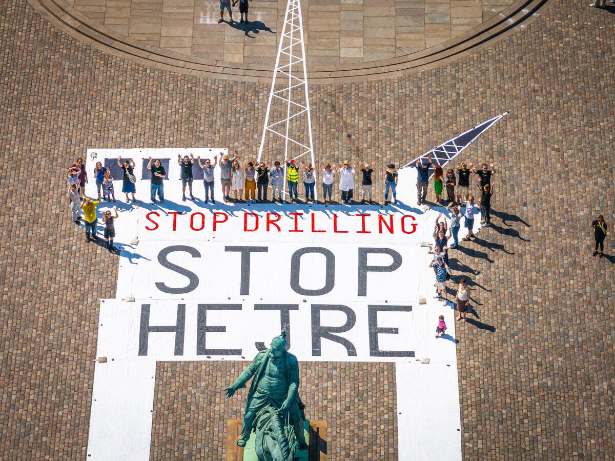 'Stop Drilling, Stop Hejre' Banner at Danish Parliament in Copenhagen. © Greenpeace 'Stop Drilling, Stop Hejre' Banner at Danish Parliament in Copenhagen. © Greenpeace