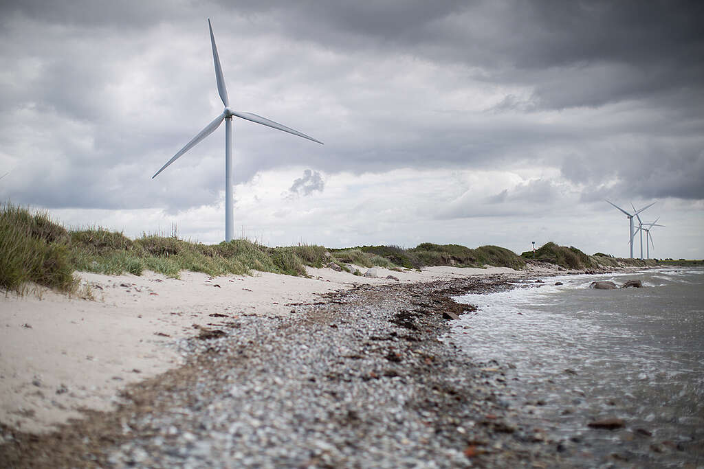 Wind Turbines on Aeroe Island. © Denis  Sinyakov / Greenpeace