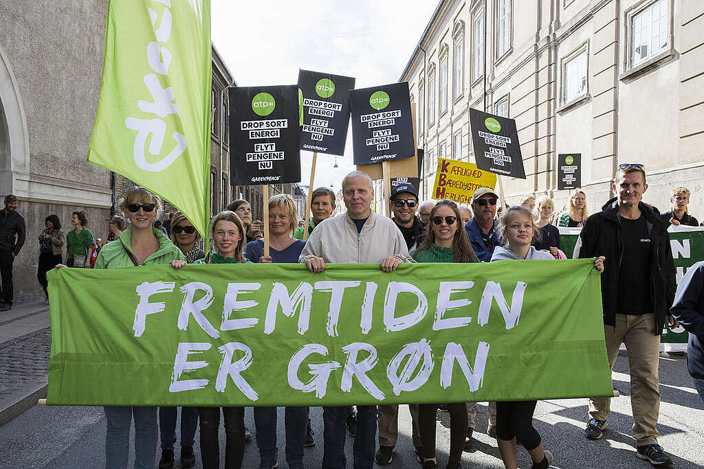 Greenpeace er med i front til stor klimademonstration i København © Jesper Edvardsen / Greenpeace
