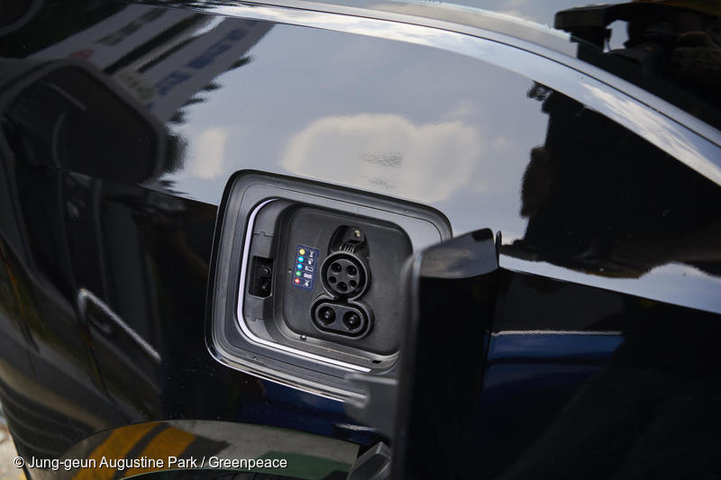 Greenpeace report troubleshoots China’s electric vehicles boom, highlights critical supply risks for lithium-ion batteries
