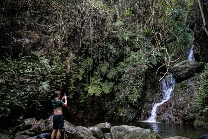 The countryside of Hong Kong is spectacular! Let’s reduce waste from the source, and take extra steps to protect our countryside. © Greenpeace / Chilam Wong