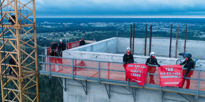Climbing Action against expansion of a gas power plant in Ostrołęka in Poland