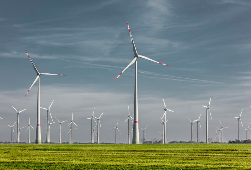 Wind Park in Feldheim, GermanyAufbau Enercon WEA E126 im Windkraftpark Feldheim