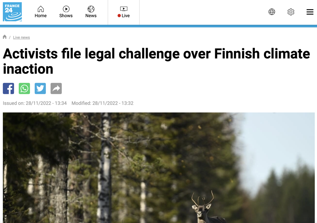 Kuvakaappaus France24:n uutisesta liittyen Suomen ilmasto-oikeudenkäyntiin.