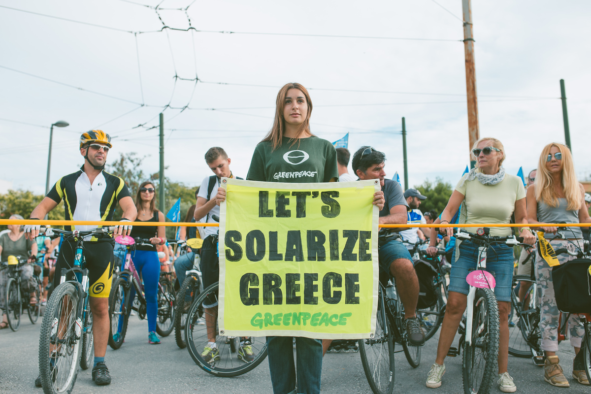 'Actions for Climate' Global Day of Action in Greece. © Greenpeace / Production House