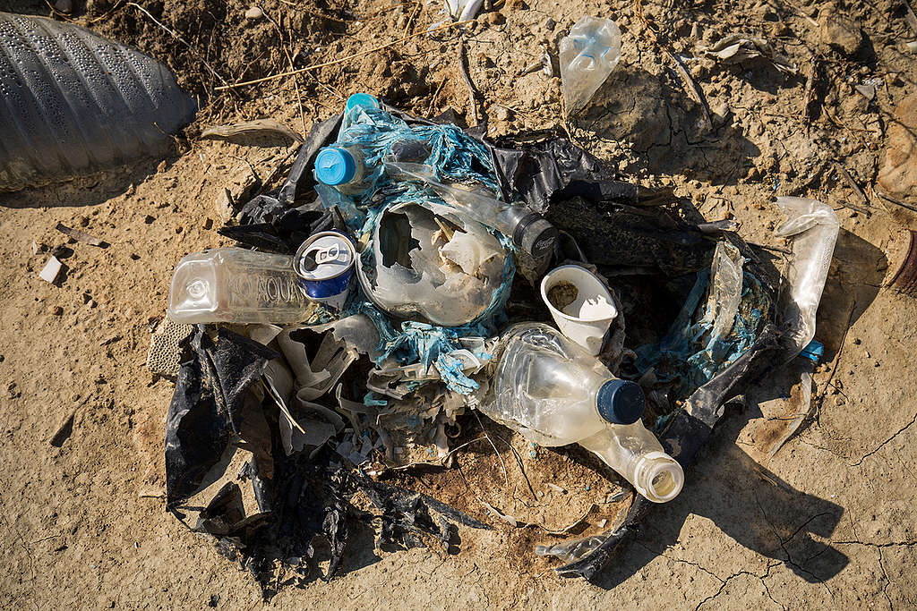Landfill Site in Zakynthos. © Constantinos Stathias / Greenpeace