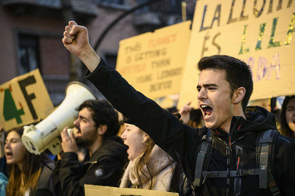 Fridays for Future Student Demonstration in Girona. © Sandra Lazaro / Greenpeace