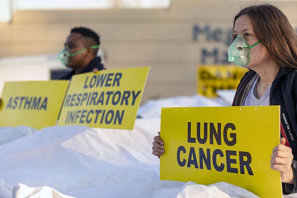 Air Pollution Action at Eskom's Megawatt Park in Johannesburg. © Shayne Robinson / Greenpeace