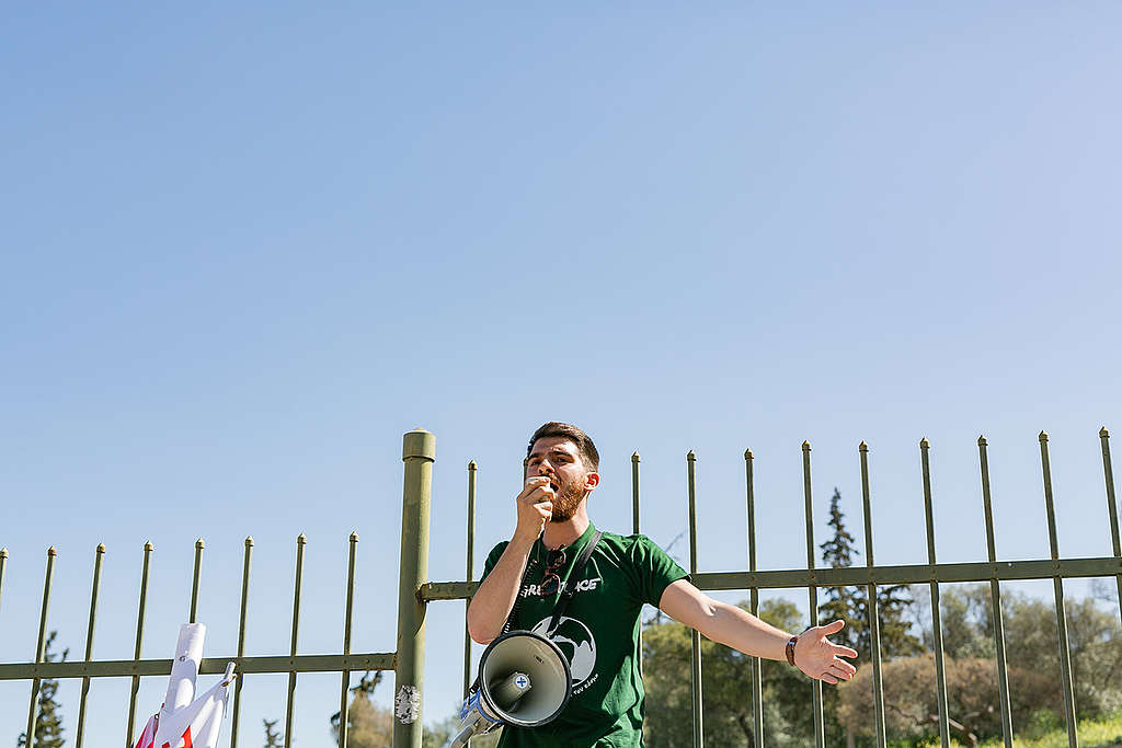Break Free March in Athens. © Production House / Greenpeace Break Free March in Athens. © Production House / Greenpeace