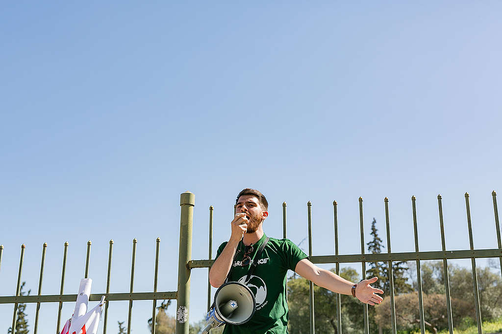 Break Free March in Athens. ©  Production House / Greenpeace