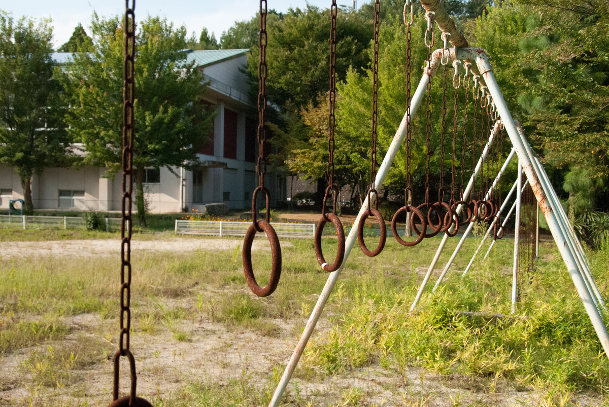 Playground of a School in Namie. © Shaun Burnie / Greenpeace