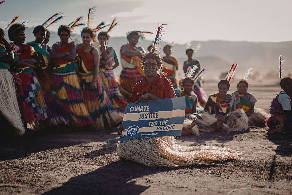 Pacific Climate Activists hold an action in Vanuatu for Climate Justice during COP26. © Greenpeace