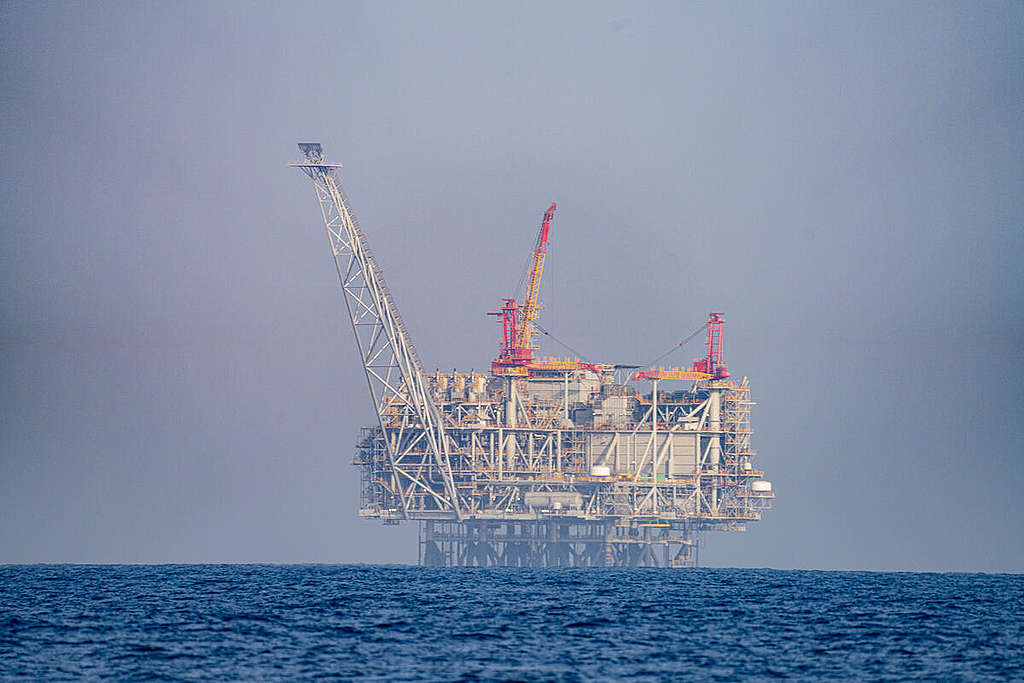 Leviathan Gas Rig in Israel. © Greenpeace / Elad Aybes Leviathan Gas Rig in Israel. © Greenpeace / Elad Aybes