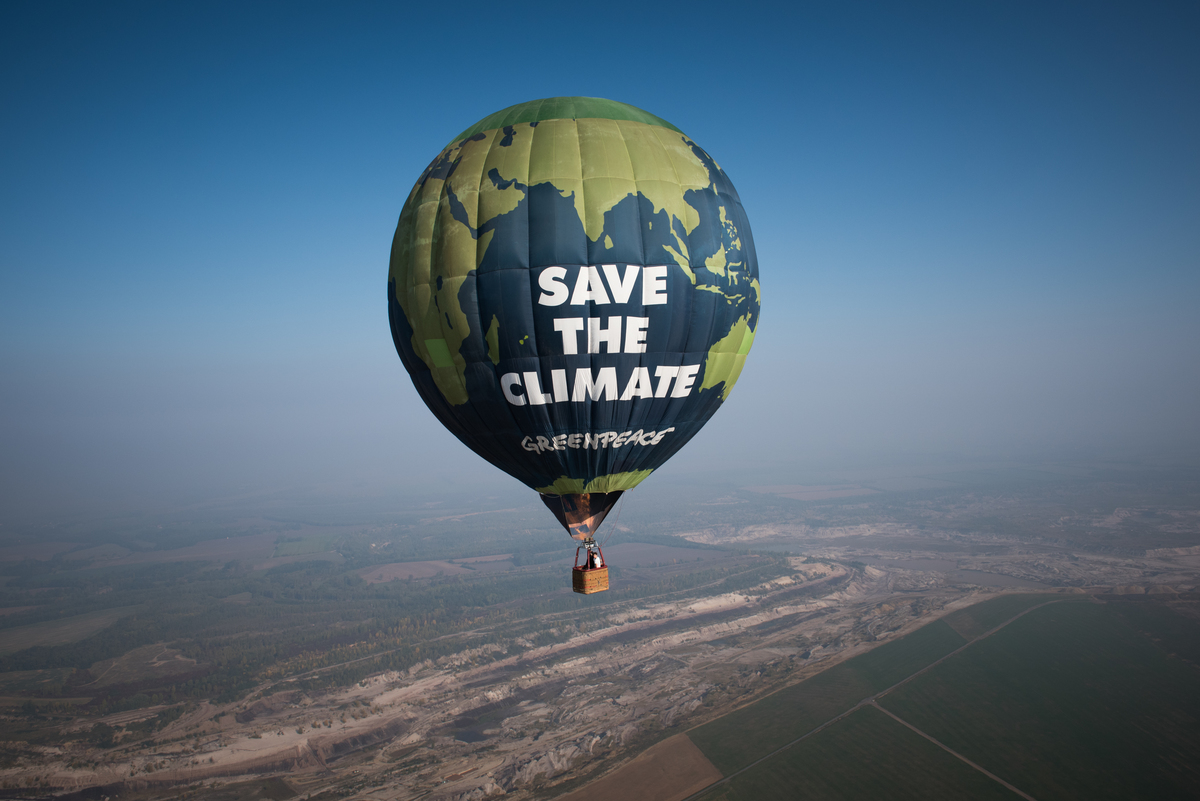 IPCC: μπορούμε και πρέπει να μειώσουμε στο μισό τις παγκόσμιες εκπομπές ως το 2030