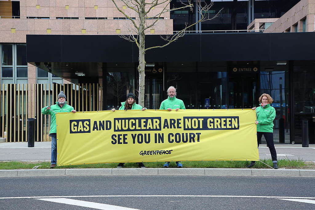 Photo Opportunity on Taxonomy Lawsuit in Luxembourg. © Paul Musiol / Greenpeace Photo Opportunity on Taxonomy Lawsuit in Luxembourg. © Paul Musiol / Greenpeace