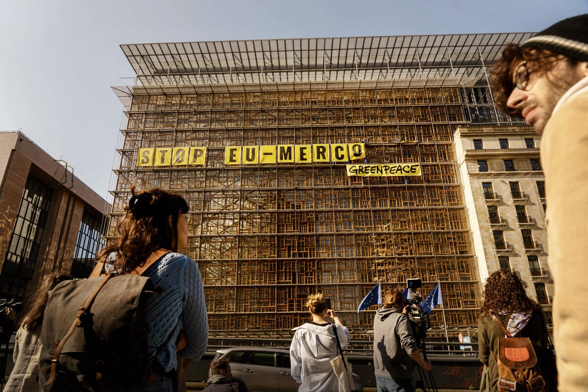 Stop EU-Mercosur Trade - Action in Brussels. © Eric De Mildt / Greenpeace