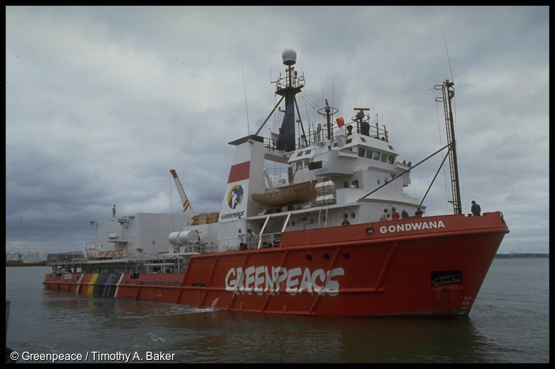 MV Gondwana in New Zealand, December 1990