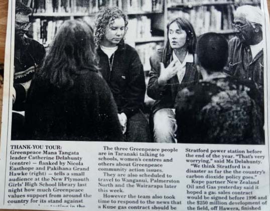 25 September – 5 November 1995 Mana Tangata visited Stratford public library in Taranaki during the tour