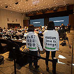 'Save the Galaxy' Action at Samsung Electornics' Press Conference in Seoul. © Jung Teakyong/Greenpeace