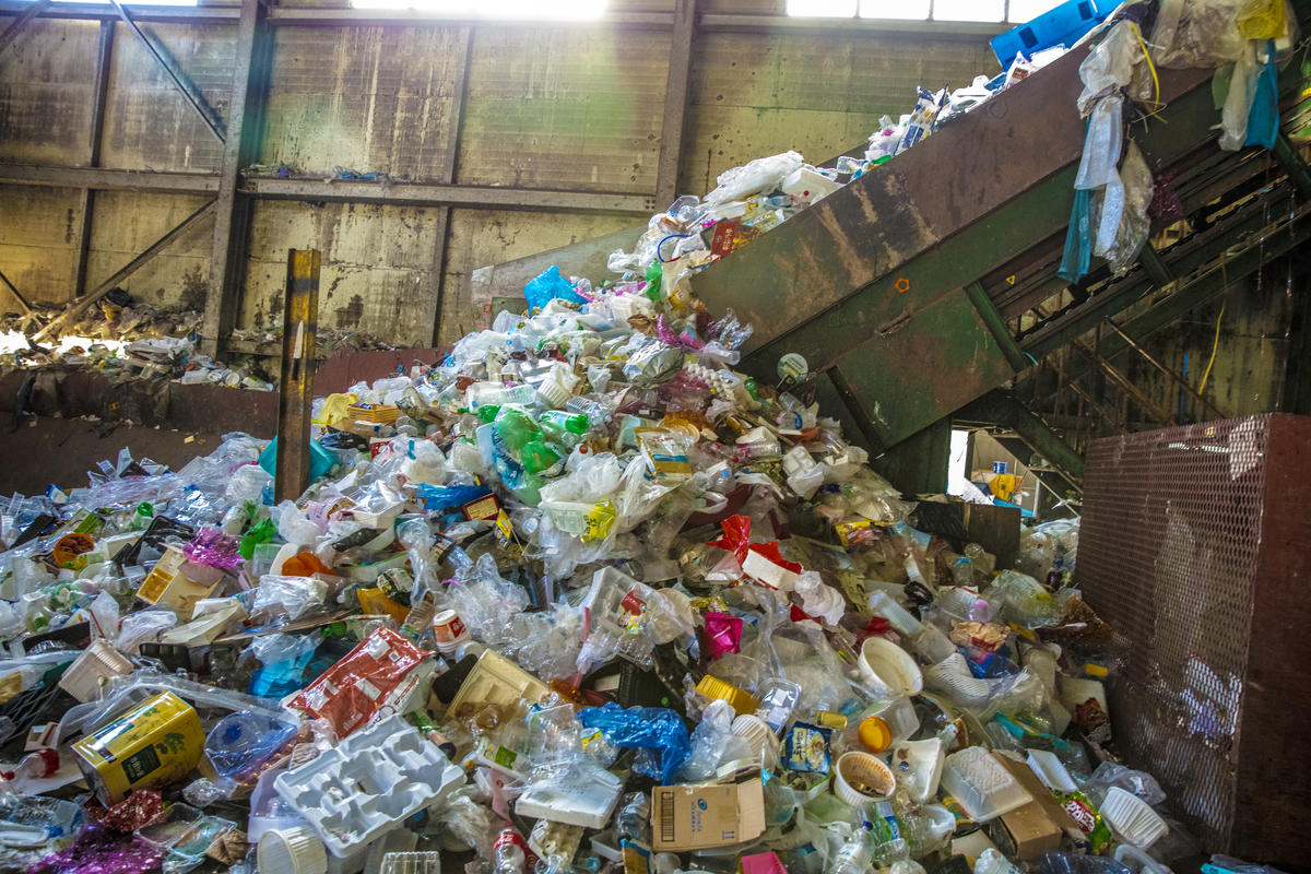 From Collecting Plastic Waste to Sorting in South Korea. © Soojung Do / Greenpeace