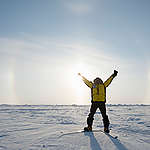 Team Aurora Arrives at the North Pole. © Christian Åslund / Greenpeace