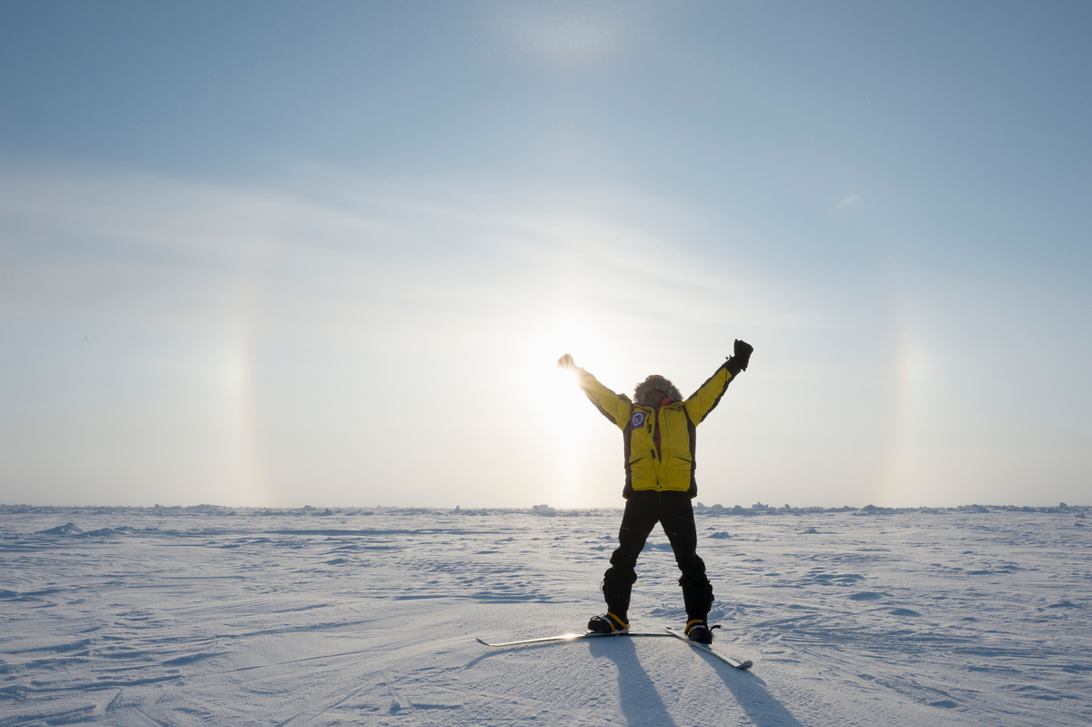 Team Aurora Arrives at the North Pole. © Christian Åslund / Greenpeace