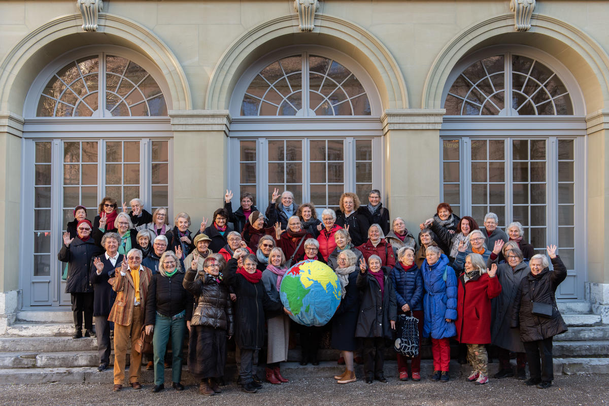 Swiss Senior Women Vote for Climate Protection. © Greenpeace / Piero Good