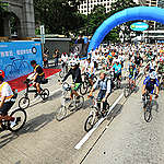 Save the Arctic Ice Ride in Hong Kong. © CLEMENT TANG WAI KIN / Greenpeace