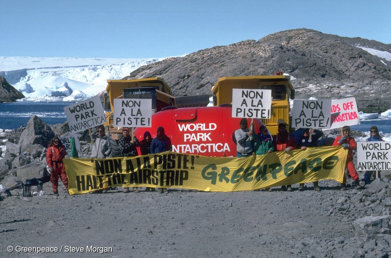 Greenpeace blockade of airstrip site at French base Dumont D'Urville, Antarctica. Accession #: 0.89.003.181.03