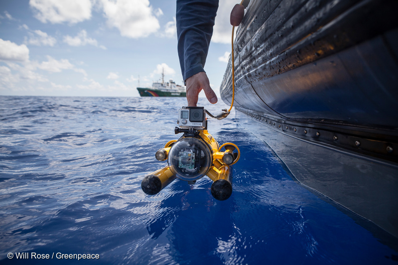 Crew from the Esperanza use an ROV to inspect a FAD (Fish Aggregation Device) found in the Indian Ocean. The ROV is an essential piece of equiptment to determine what is under the surface before divers enter the water.The Greenpeace ship Esperanza continues to recover FADs on an expedition in the Indian Ocean to peacefully tackle unsustainable fishing. The marine snares recovered have all been placed by vessels supplying Thai Union. With some tuna stocks in the Indian Ocean, such as Yellowfin, on the brink of collapse due to overfishing, the expedition is exposing destructive fishing methods which contribute to overfishing and harm a range of marine life including sharks and juvenile tuna.