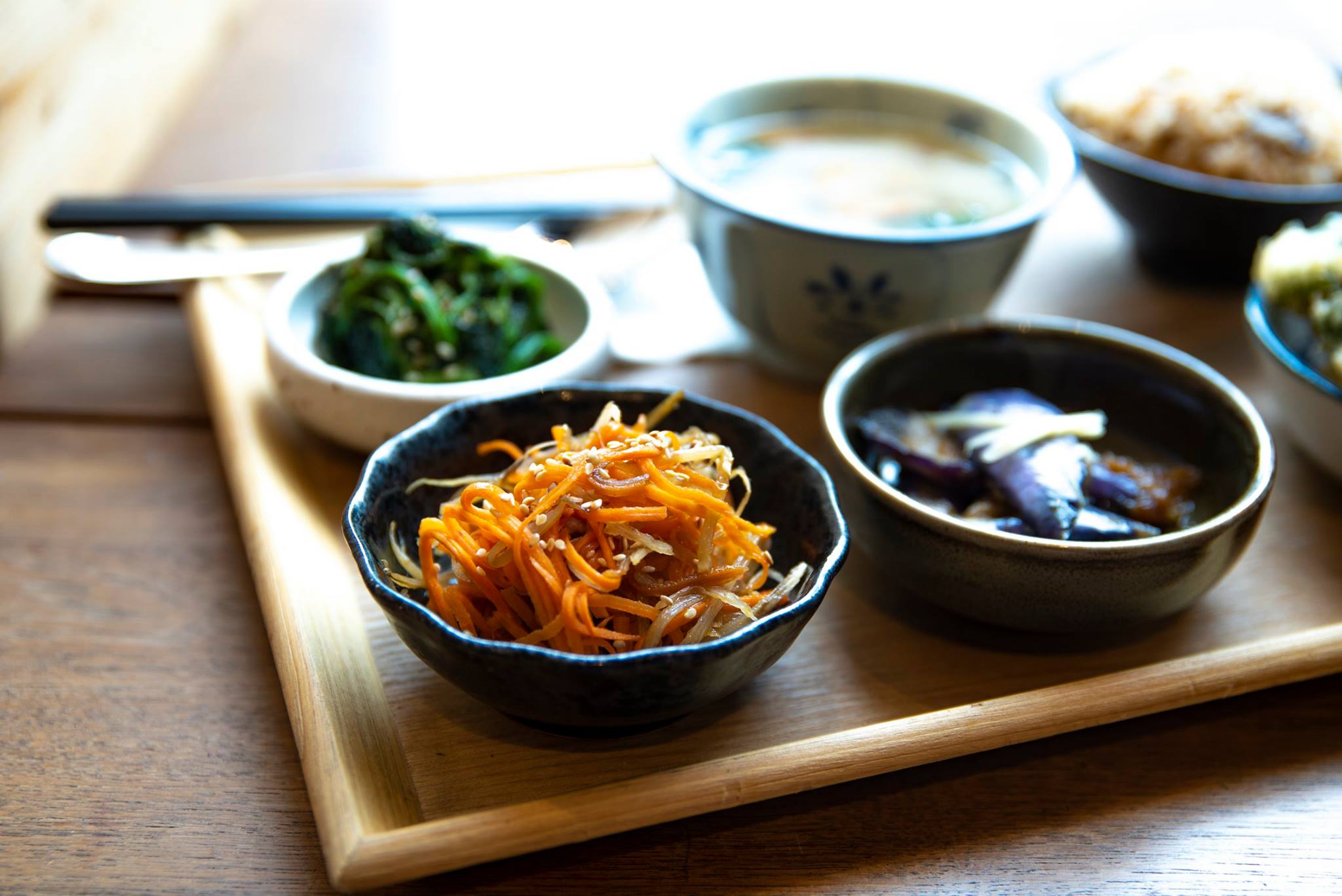 日式素食餐廳擺設精緻且味道清新可口,而且大部分菜式採取家常的食材,會讓人感覺就像是在家中吃飯一般。©Mum Veggie Cafe