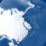 南極冰架崩裂 巨型冰山面積比香港更大