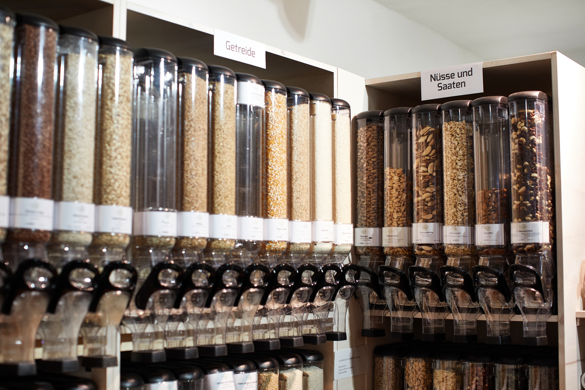 Unpacked Grocery Store in Hamburg. © Dennis Reher / Greenpeace
