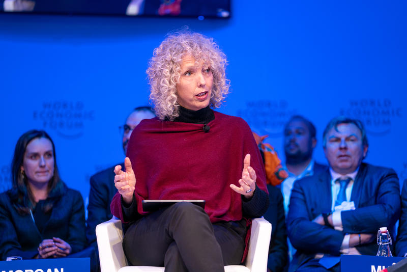 國際綠色和平總幹事Jennifer Morgan在瑞士參與多個世界經濟論壇環節，包括「氣候公義之重要」、「即用即棄的社會模式」及「綠色發展的出路」。© World Economic Forum / Boris Baldinger