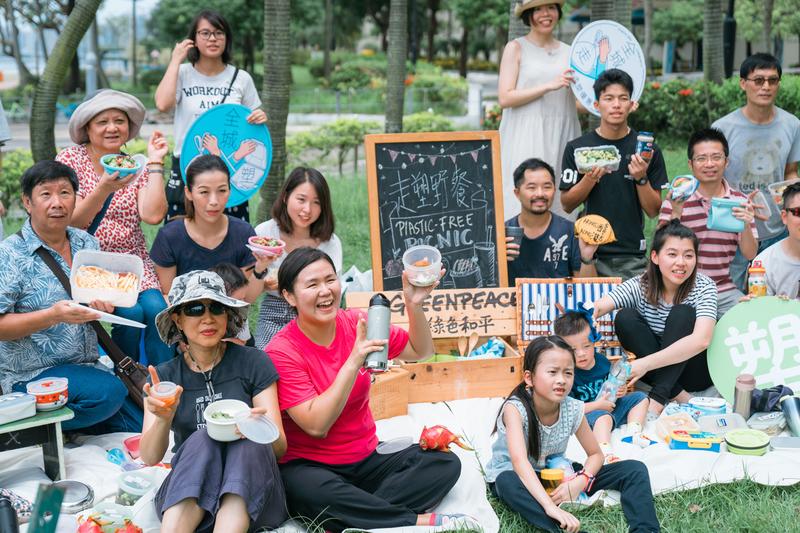 2019年8月綠色和平與支持者走塑野餐。© Patrick Cho / Greenpeace
