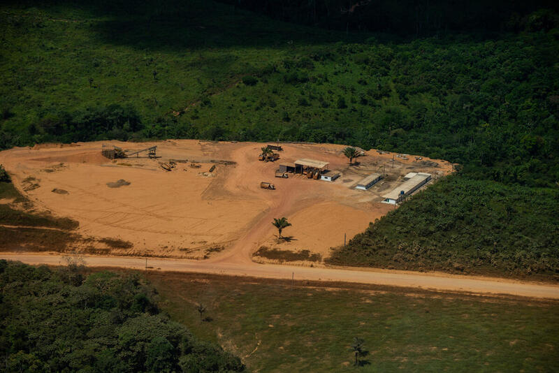 毀林檢測系統DETER 新近檢測並入檔的毀林範圍，位於巴西北的帕拉州Novo Progresso。© Christian Braga / Greenpeace