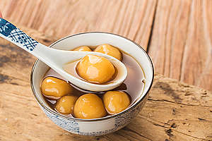 小團圓(紅豆湯圓)© Shutterstock